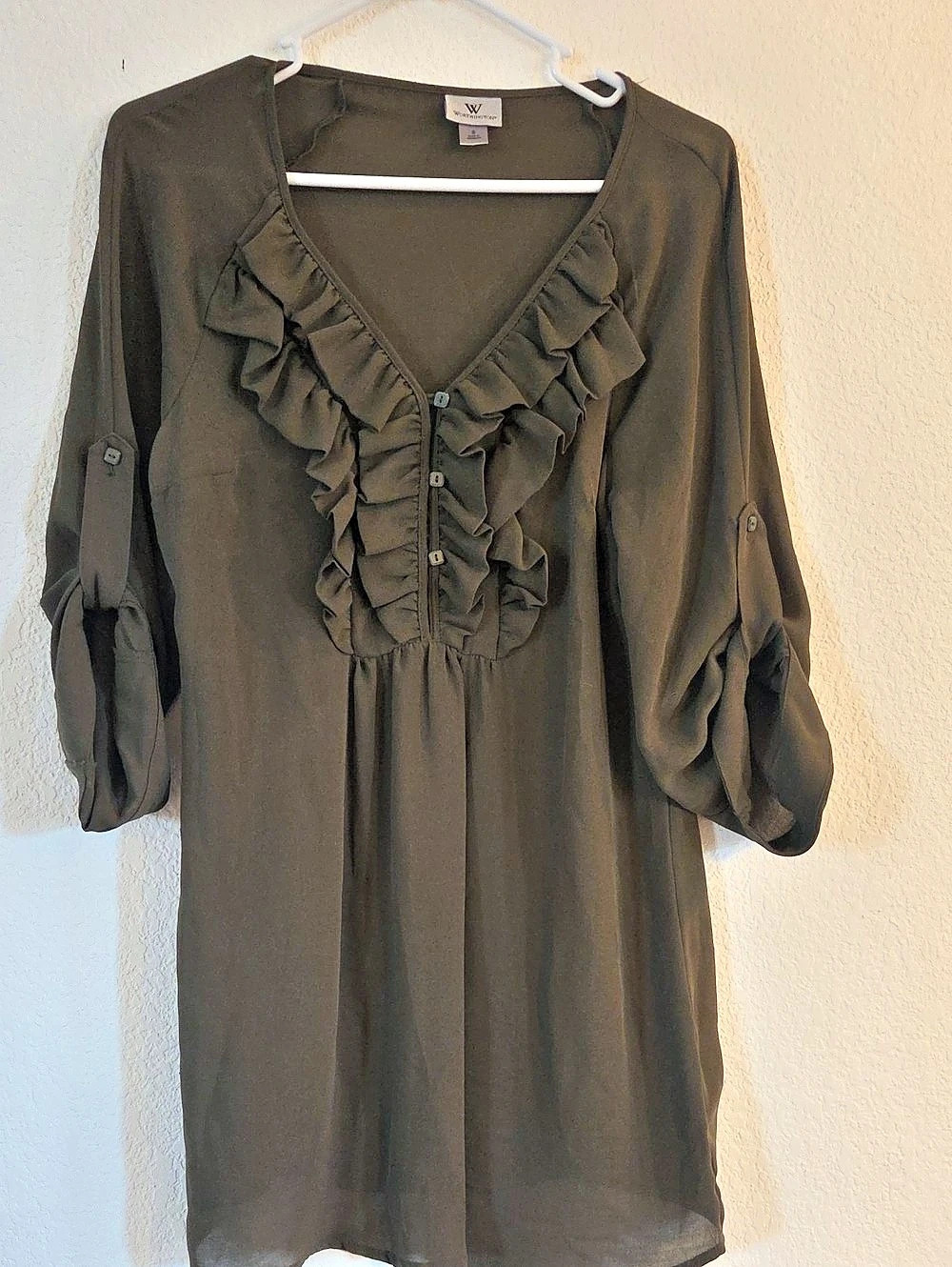 Worthington Ruffle Neck Blouse in Green Size Small Like New